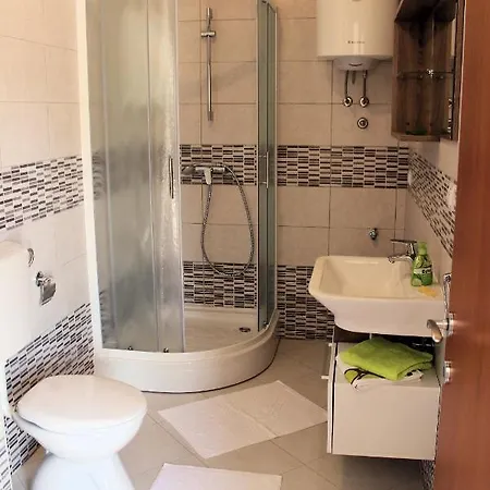 Apartment Ira *