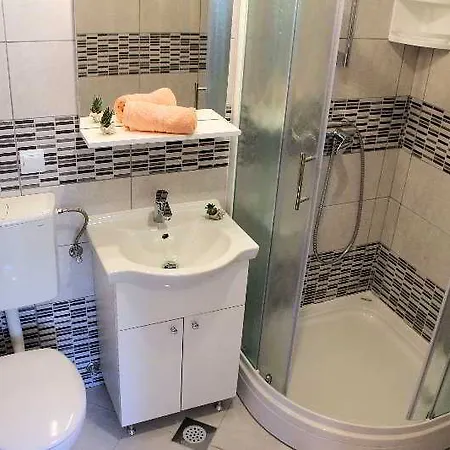 Ira Apartment