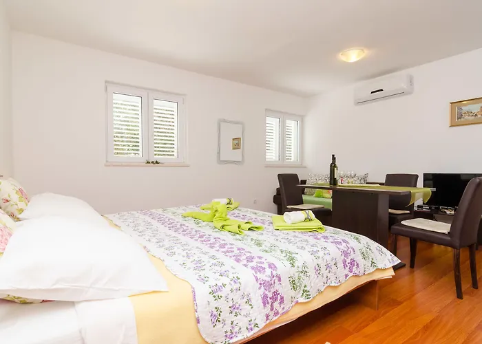 Apartament Ira