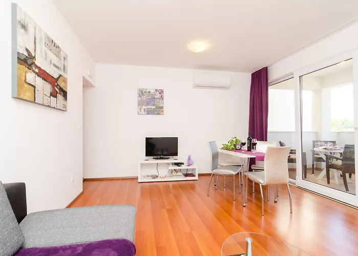 Apartament Ira *
