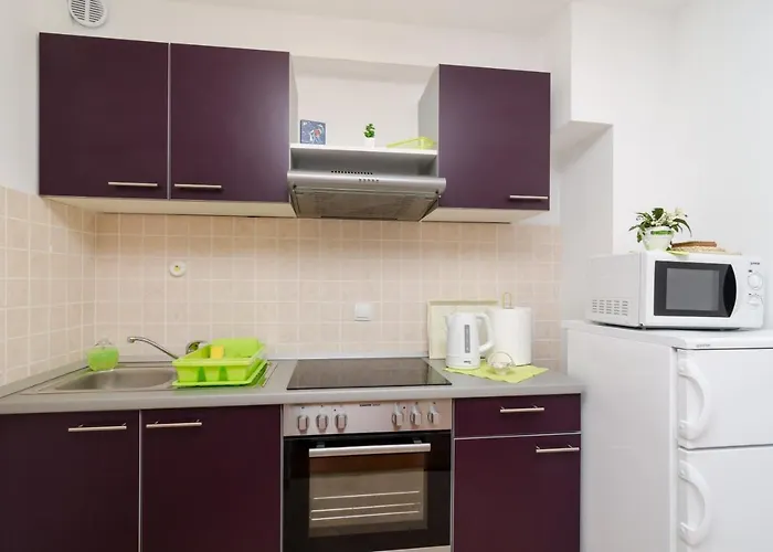 Ira Apartament